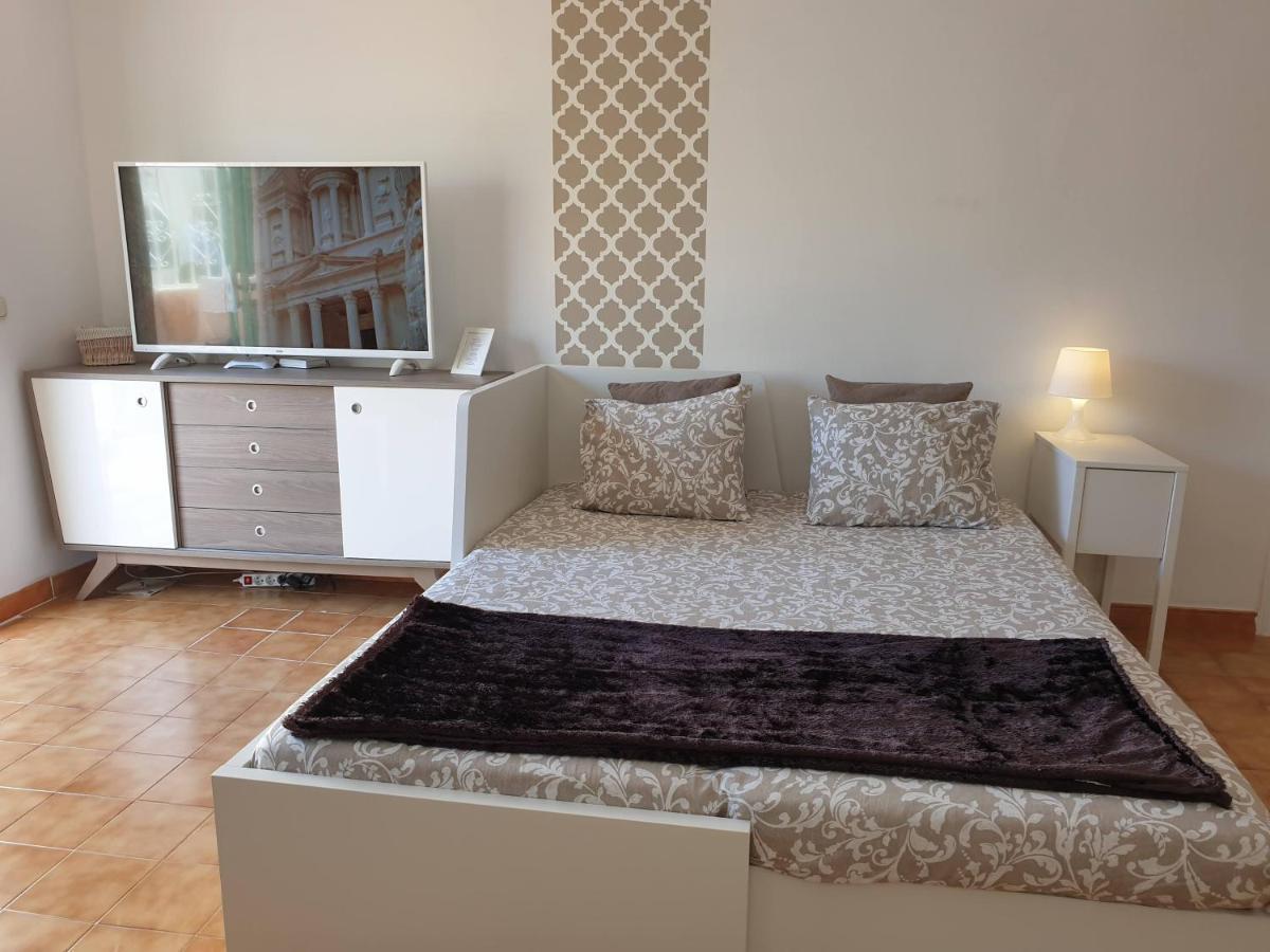 Mareverde A Studio Calme Vue Piscine Wifi Gratuit Адехе Екстериор снимка